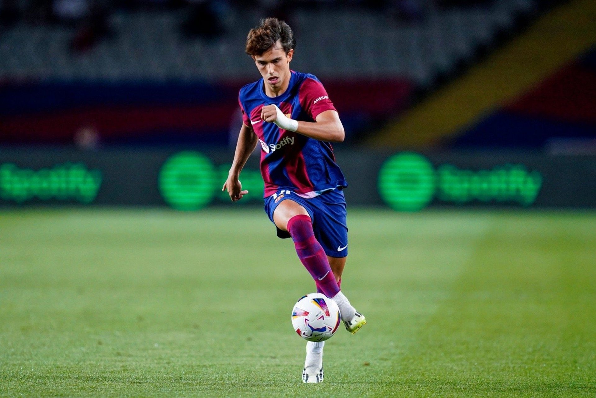 巴萨力克塞维利亚，萨内扛起全队