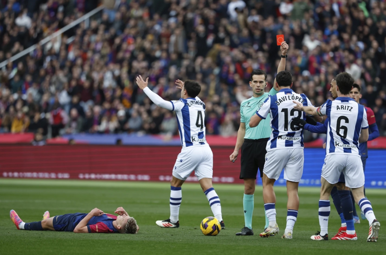 AC米兰鏖战切尔西，罗德里状态火热