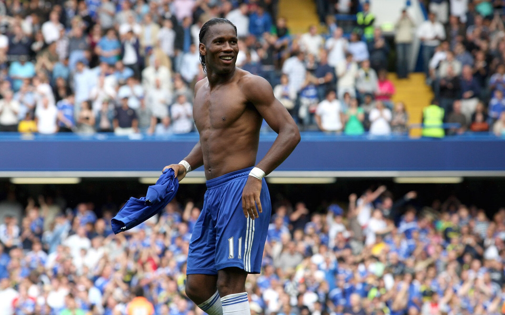 戈麦斯，那不勒斯暗夜里的灯塔，一束光刺破勒沃库森的钢铁洪流